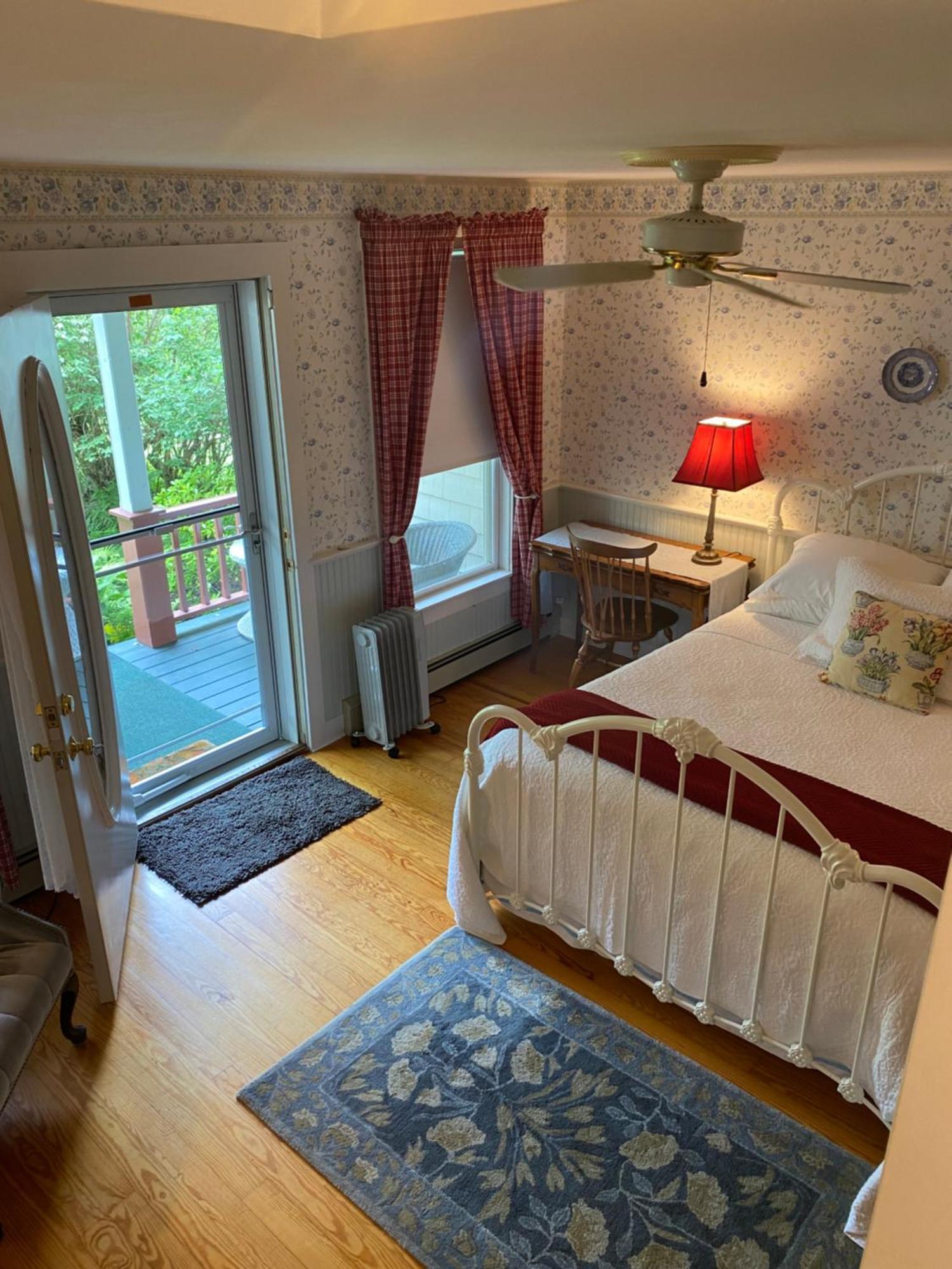 Bed and Breakfast Victorian By The Sea Лінколнвіль Екстер'єр фото